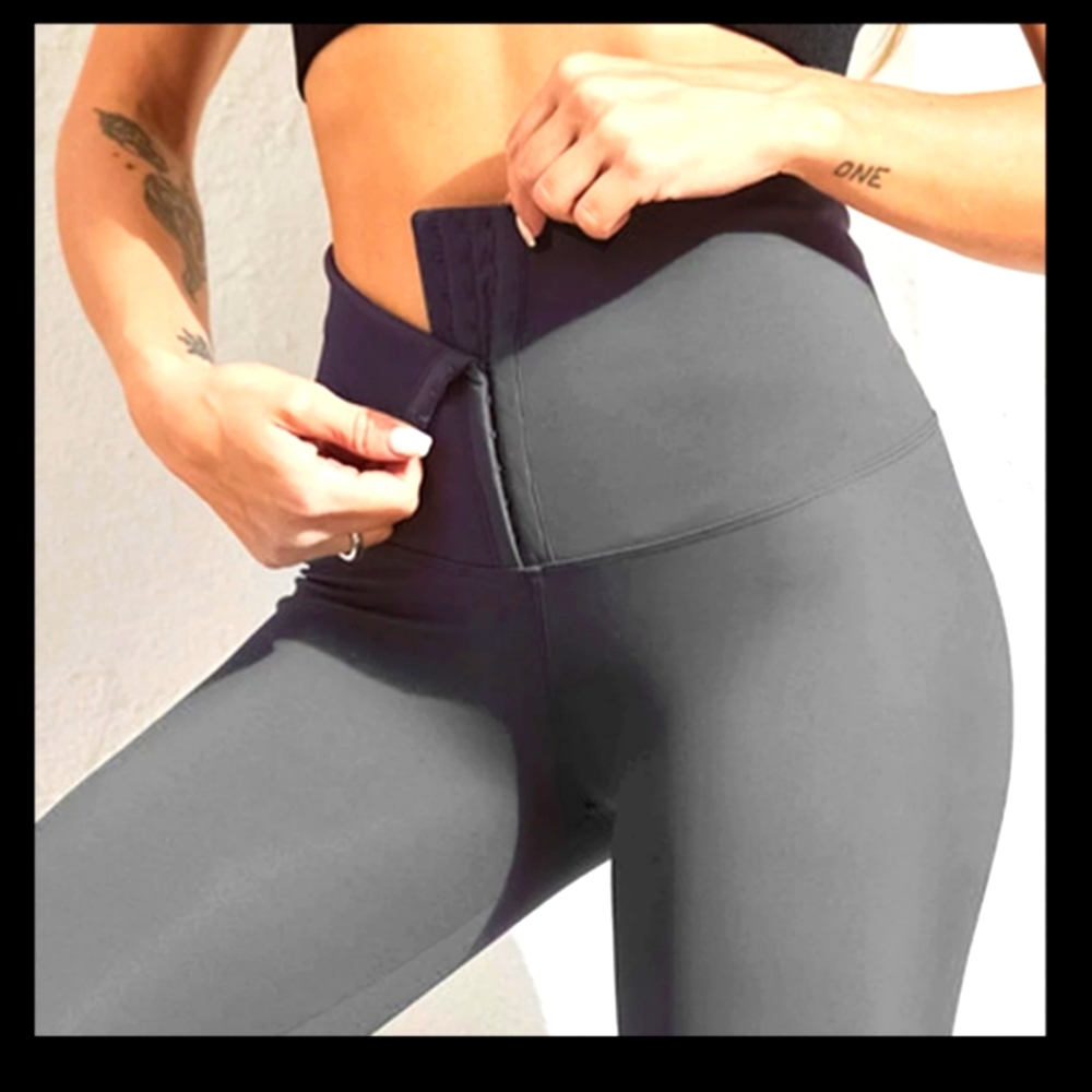 New Sports/Yoga leggings, Stretchable with adjustable waist